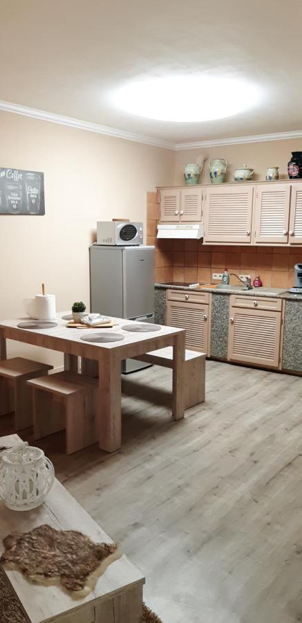 Petit Appartement Cosy Bastogne Exterior foto